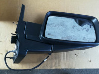 JEEP COMANDER - desna špigla  55157250AD