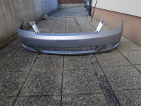 Kia Carnival prednji branik