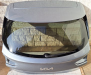 Kia Xceed zadnja hauba vrata