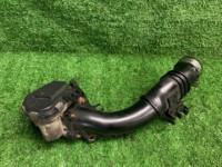 klapna gasa cijev interkulera ford c-max 3 28275019 av6q-9351-bc 1.6 t