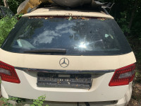 KOMPLETNA ZADNJA HAUBA/GEPEK MERCEDES E-KLASA 2010