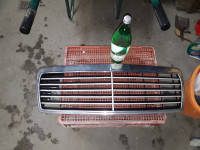 maska  mercedes E210