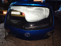 Mazda 3 zadnja hauba