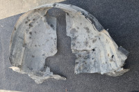 Mercedes a klasa w176 prednja desna pvc zastita ispod blatobrana