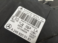 Mercedes B klasa 2012godina prednji lijevi far prodajem