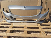 Mercedes B w246 branik prednji  A 246 885 43 25