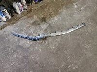 mercedes benz w212 prednje amg lajsne za prednji branik