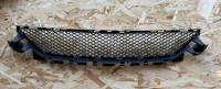 Mercedes C klasa W205 rešetka prednjeg branika A2058852123