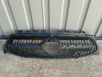 MERCEDES CLA W118 PREDNJA MASKA 18-22