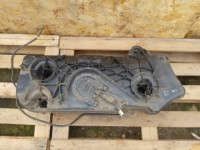 mercedes gls x167 spremnik adblue a1674708202 pumpa a0994712500 A16747