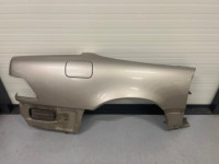 mercedes r129 500 sl blatobran stražnji desni bez rdzy 1296301421