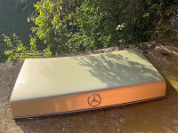 Mercedes w123 zadnja hauba