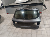 Mercedesbenz GLC (2015-2022) zadnja hauba lagano ostecena sa staklom