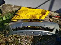 Meriva B 2013 branik prednji