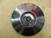 FELGE I ratkape  4 kom. ZA Opel Rekord 1967.g. I ZA Audi 1971.g.