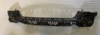 Nosač stražnjeg branika serije 7 f01 f02 BMW stražnji 7183883