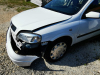 OPEL ASTRA 1.4 TWINPORT 2009.G.- dijelovi limarije i mehanike-vrata