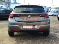 Opel Astra K hauba