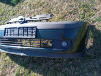 Opel Corsa c prednji branik, tamno zelena boja