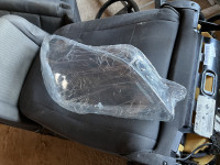 Opel Insignia redizajn-pokrov poklopac fara desni-30€