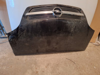 opel meriva  hauba i maska