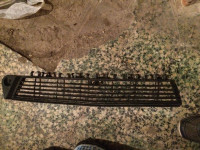 Opel Vectra c sredisnja maska branika