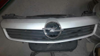 Opel Zafira prva maska
