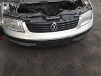 pasat b5.   vezni lim far