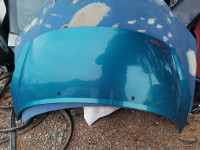 peugeot 207 prednja hauba