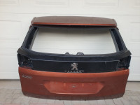 Peugeot 3008 2016.- poklopac prtljažnika