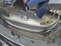 peugeot 407 prednji branik