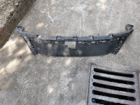 peugeot 5008 II 2 prednja maska nosač