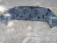 peugeot 5008 plastika vezna za ispod prednji branik do kilera