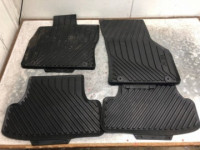 podmetači gumene komplet audi a3 8v 8v1061501 8V1061501BILI