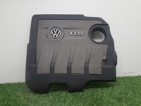 poklopac poklopac motora volkswagen golf 5 plus 03l103925ba 03L103925B