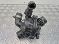 poklopac termostata bmw x5 e70 35i s760115801 n55b30a S760115801