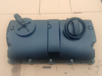 poklopac ventila 038103469 vw skoda seat 1.9 tdi VW PASSAT B6 TDI BKC