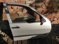 prednja desna vrata caddy 99.god.