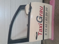 PREDNJA DESNA VRATA VW TOURAN 10-15 GOD.