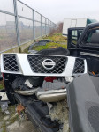 prednja maska Nissan Navara Pathfinder