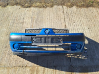 prednji branik renault clio 2003g.