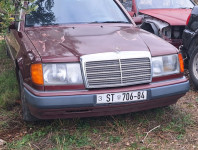 Prednji branik w124 resetkasti