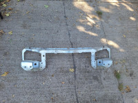 prednji vezni lim peugeot 106 2003g.