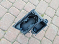 pretinac suvozača za držač čaše tunel opel insignia 22911705 B109=OPEL