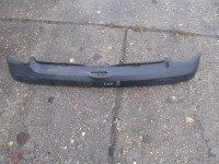 PRODAJEM BRANIK ZA RENAULT  CLIO