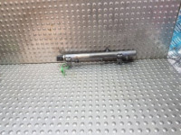 rampa goriva dizni desna snimač a6420702695 mercedes gl x164 w221 3.0