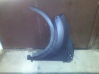 renault captur prednji ljevi blatobran i lajsna