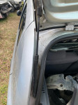 Renault Clio 2 Amortizeri Zadnje Haube