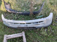 renault clio prednji branik srebrni