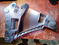 Renault Clio V 2019 >>> PVC nosači prednjeg branika L